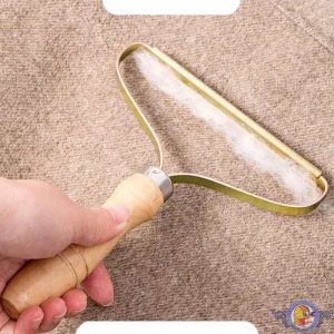 پرزگیر لباس مدل دسته چوبی